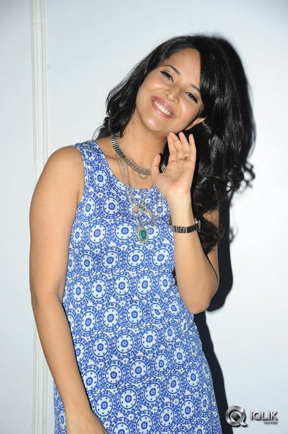 Anasuya-at-Bhale-Bhale-Magadivoy-Movie-Audio-Launch